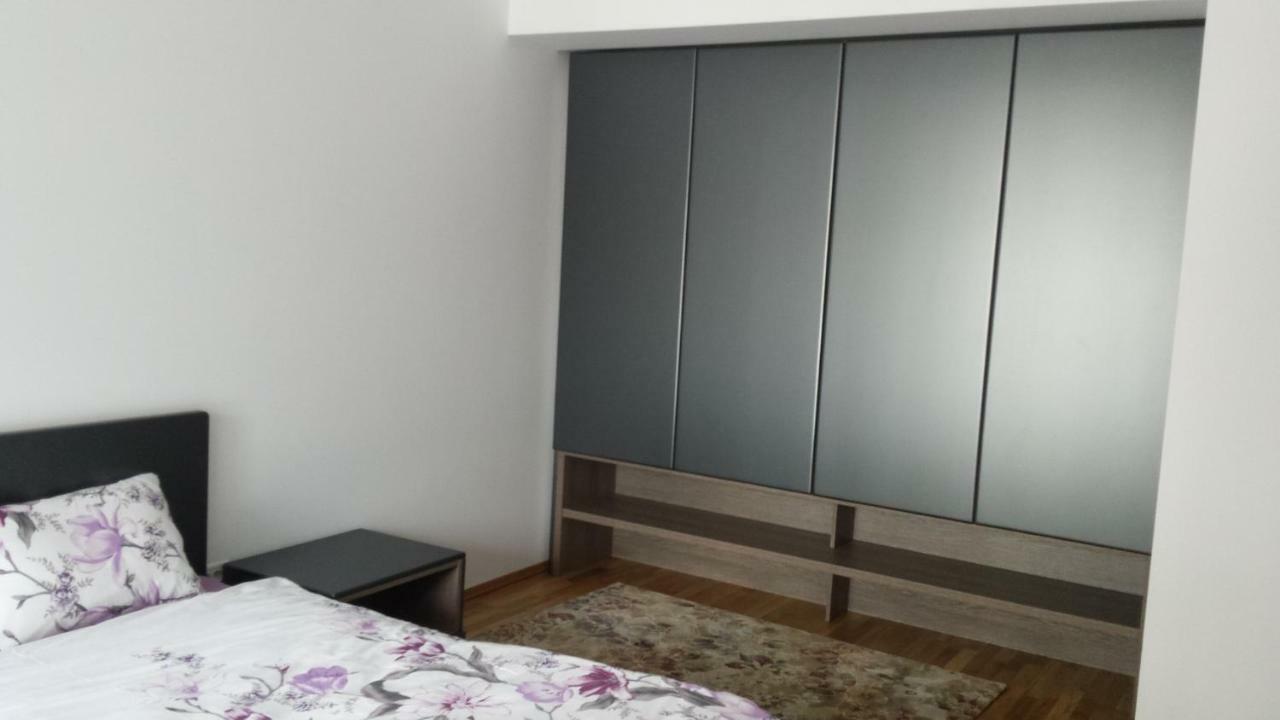 Commodus Apartament *